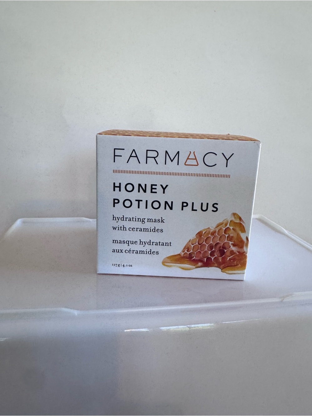 Farmacy Honey Potion Plus Hydrating Mask - White & Honey Brown $45 Retail